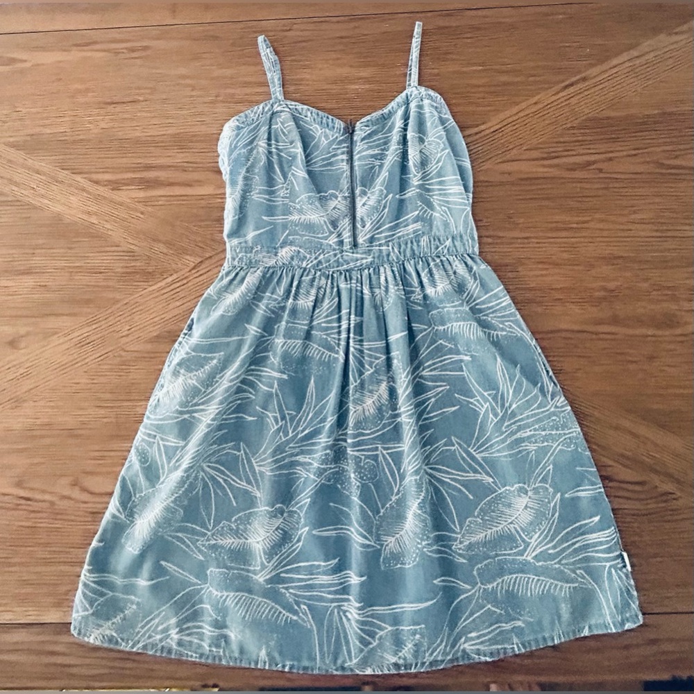 Leaves Print A-Line V-Neck Mini Dress Size Medium